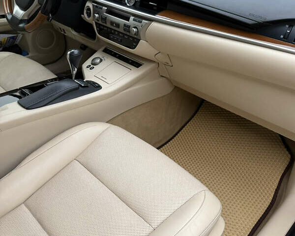 Сірий Лексус ЕС, об'ємом двигуна 2.49 л та пробігом 160 тис. км за 16700 $, фото 6 на Automoto.ua