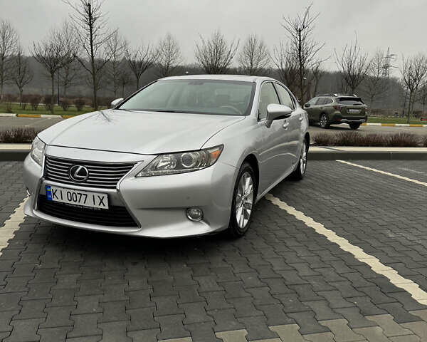 Сірий Лексус ЕС, об'ємом двигуна 2.49 л та пробігом 262 тис. км за 16500 $, фото 14 на Automoto.ua