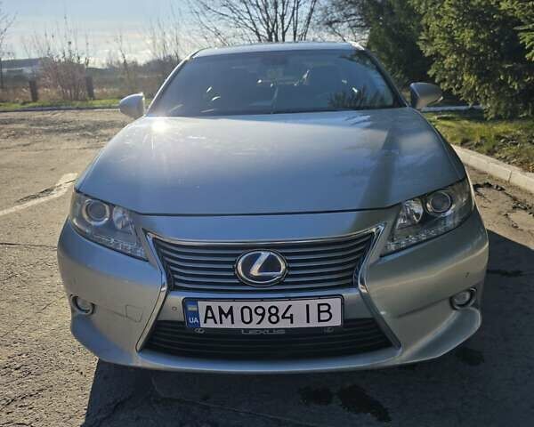 Сірий Лексус ЕС, об'ємом двигуна 2.49 л та пробігом 248 тис. км за 17200 $, фото 17 на Automoto.ua