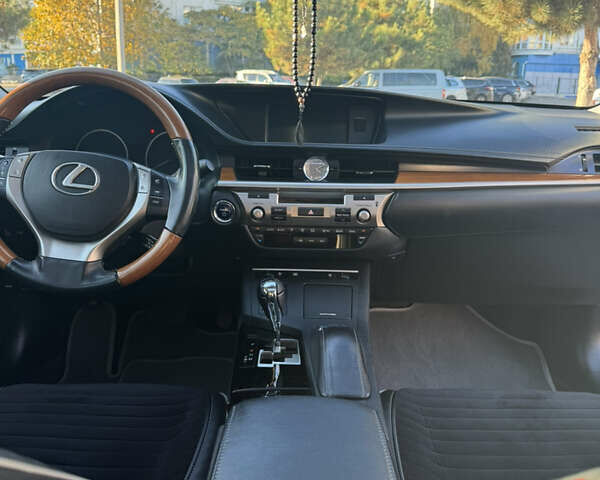 Лексус ЕС 2014 в Одессе на Automoto.ua Серый Лексус ЕС, объемом двигателя 2.49 л и пробегом 190 тыс. км за 17500 $, фото 22 на Automoto.ua