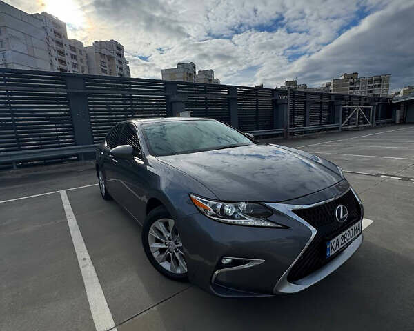 Серый Лексус ЕС, объемом двигателя 2.5 л и пробегом 170 тыс. км за 18900 $, фото 4 на Automoto.ua