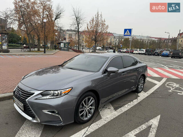 Серый Лексус ЕС, объемом двигателя 2.49 л и пробегом 190 тыс. км за 19500 $, фото 6 на Automoto.ua