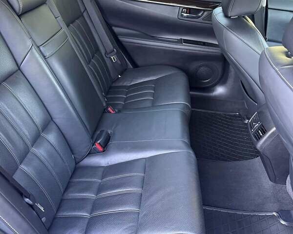 Сірий Лексус ЕС, об'ємом двигуна 3.5 л та пробігом 136 тис. км за 21500 $, фото 23 на Automoto.ua