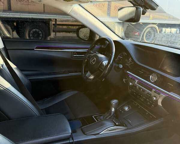 Лексус ЕС 2015 в Черновцах на Automoto.ua Серый Лексус ЕС, объемом двигателя 2.49 л и пробегом 203 тыс. км за 20000 $, фото 9 на Automoto.ua