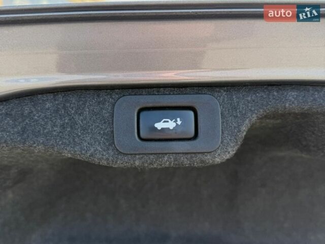 Серый Лексус ЕС, объемом двигателя 3.46 л и пробегом 118 тыс. км за 26500 $, фото 9 на Automoto.ua