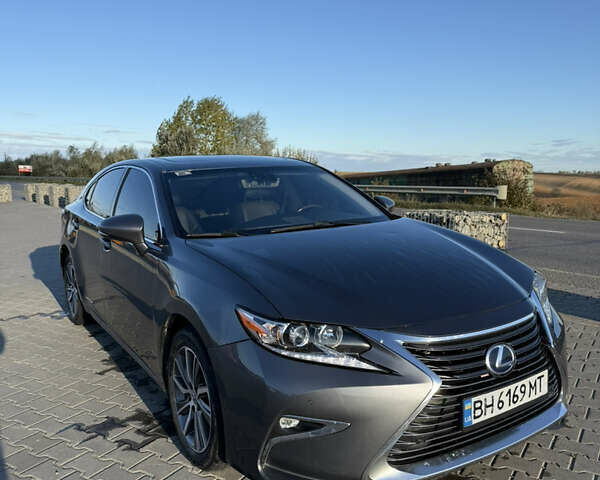 Лексус ЕС 2015 в Черновцах на Automoto.ua Серый Лексус ЕС, объемом двигателя 2.49 л и пробегом 203 тыс. км за 20000 $, фото 4 на Automoto.ua