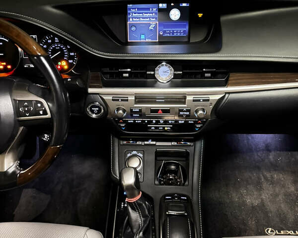 Сірий Лексус ЕС, об'ємом двигуна 2.49 л та пробігом 114 тис. км за 19900 $, фото 21 на Automoto.ua