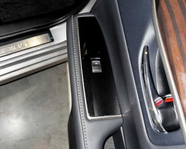 Сірий Лексус ЕС, об'ємом двигуна 2.49 л та пробігом 114 тис. км за 19900 $, фото 30 на Automoto.ua