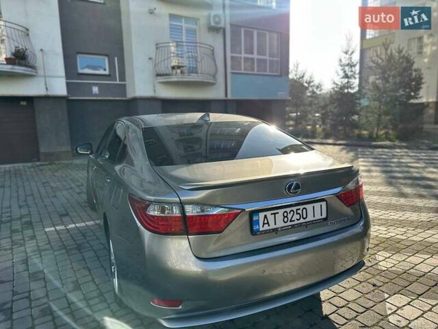 Сірий Лексус ЕС, об'ємом двигуна 2.49 л та пробігом 249 тис. км за 18700 $, фото 8 на Automoto.ua