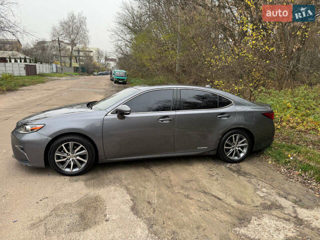 Серый Лексус ЕС, объемом двигателя 2.49 л и пробегом 190 тыс. км за 19500 $, фото 12 на Automoto.ua