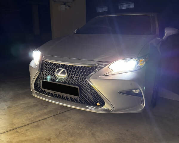 Сірий Лексус ЕС, об'ємом двигуна 2.49 л та пробігом 114 тис. км за 19900 $, фото 16 на Automoto.ua