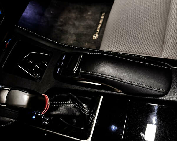 Сірий Лексус ЕС, об'ємом двигуна 2.49 л та пробігом 114 тис. км за 19900 $, фото 22 на Automoto.ua