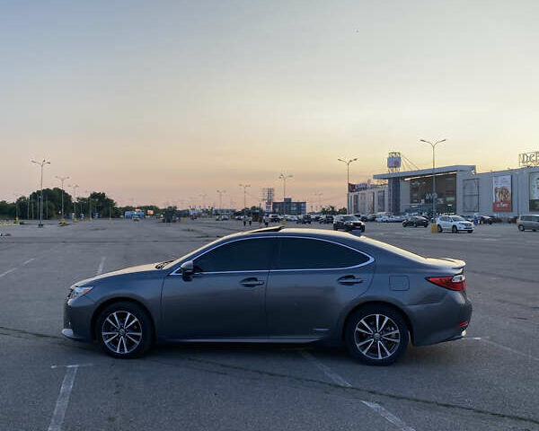 Серый Лексус ЕС, объемом двигателя 2.5 л и пробегом 187 тыс. км за 18300 $, фото 4 на Automoto.ua