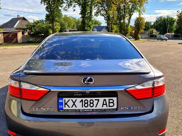Сірий Лексус ЕС, об'ємом двигуна 2.5 л та пробігом 174 тис. км за 22200 $, фото 4 на Automoto.ua