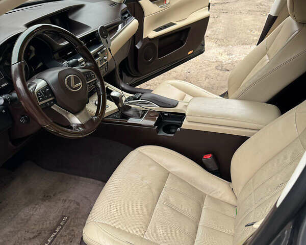 Серый Лексус ЕС, объемом двигателя 2.49 л и пробегом 190 тыс. км за 19500 $, фото 11 на Automoto.ua