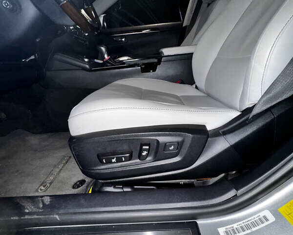 Сірий Лексус ЕС, об'ємом двигуна 2.49 л та пробігом 114 тис. км за 19900 $, фото 36 на Automoto.ua