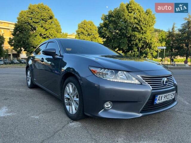 Серый Лексус ЕС, объемом двигателя 2.49 л и пробегом 200 тыс. км за 20000 $, фото 2 на Automoto.ua