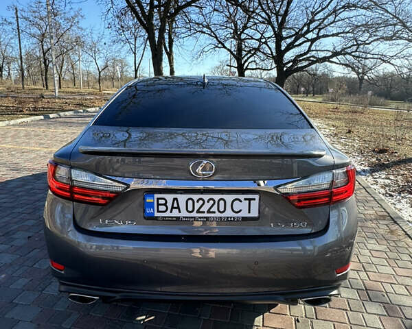 Серый Лексус ЕС, объемом двигателя 3.5 л и пробегом 155 тыс. км за 24700 $, фото 6 на Automoto.ua