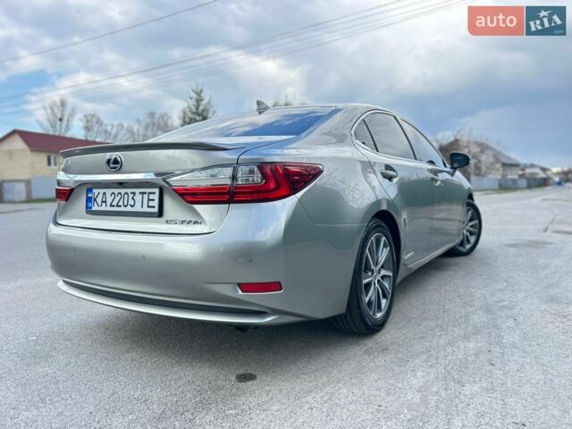 Сірий Лексус ЕС, об'ємом двигуна 2.49 л та пробігом 150 тис. км за 24000 $, фото 6 на Automoto.ua