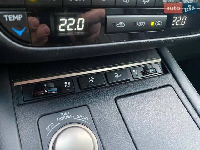 Серый Лексус ЕС, объемом двигателя 3.46 л и пробегом 68 тыс. км за 24900 $, фото 17 на Automoto.ua