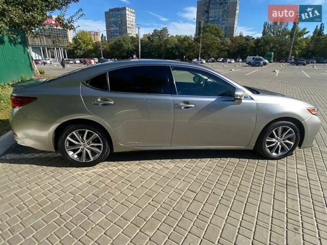 Сірий Лексус ЕС, об'ємом двигуна 2.49 л та пробігом 105 тис. км за 24500 $, фото 1 на Automoto.ua