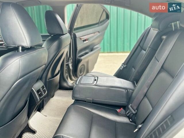 Серый Лексус ЕС, объемом двигателя 2.49 л и пробегом 150 тыс. км за 25500 $, фото 20 на Automoto.ua