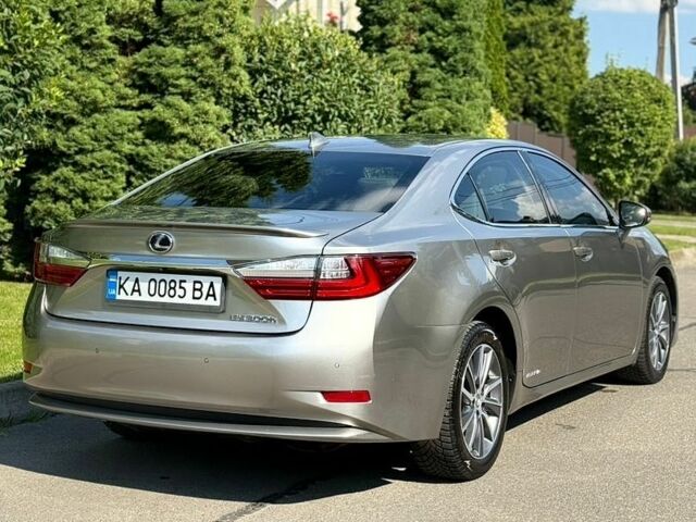 Сірий Лексус ЕС, об'ємом двигуна 2.49 л та пробігом 139 тис. км за 23700 $, фото 4 на Automoto.ua