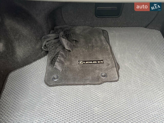 Серый Лексус ЕС, объемом двигателя 3.46 л и пробегом 67 тыс. км за 26500 $, фото 8 на Automoto.ua