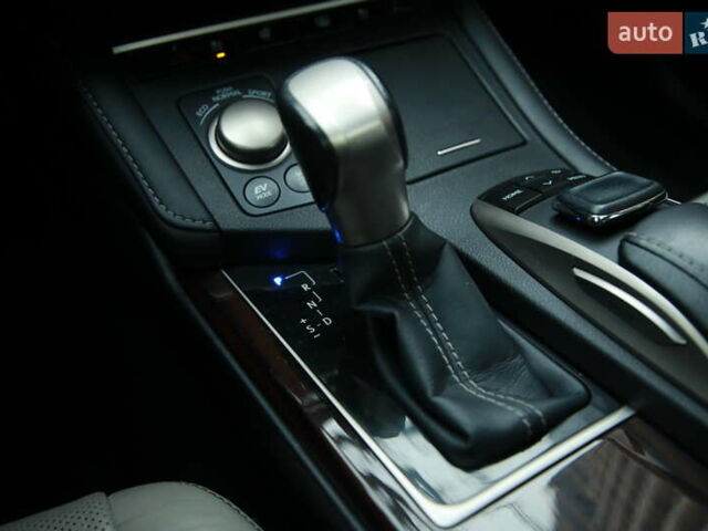 Сірий Лексус ЕС, об'ємом двигуна 2.49 л та пробігом 120 тис. км за 26000 $, фото 20 на Automoto.ua