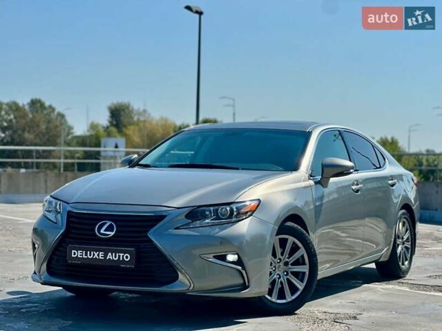 Лексус ЕС 2018 в Киеве на Automoto.ua Серый Лексус ЕС, объемом двигателя 2.49 л и пробегом 185 тыс. км за 24999 $, фото 11 на Automoto.ua
