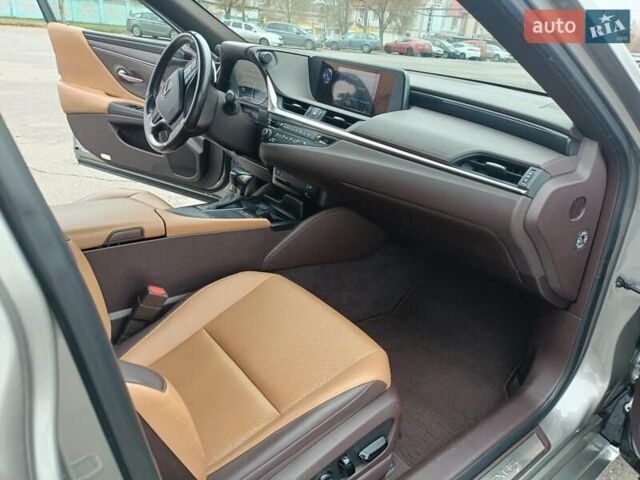 Серый Лексус ЕС, объемом двигателя 2.49 л и пробегом 192 тыс. км за 27500 $, фото 12 на Automoto.ua