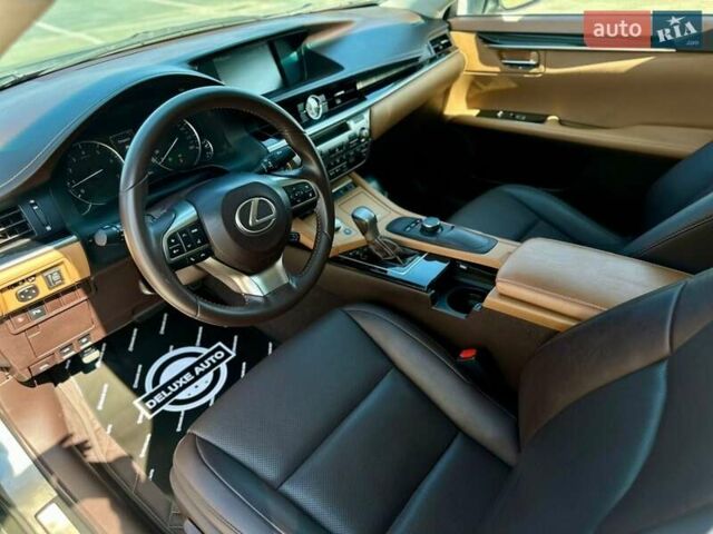 Лексус ЕС 2018 в Киеве на Automoto.ua Серый Лексус ЕС, объемом двигателя 2.49 л и пробегом 185 тыс. км за 24999 $, фото 79 на Automoto.ua