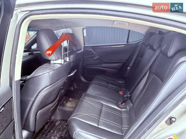 Серый Лексус ЕС, объемом двигателя 2.49 л и пробегом 98 тыс. км за 35500 $, фото 19 на Automoto.ua