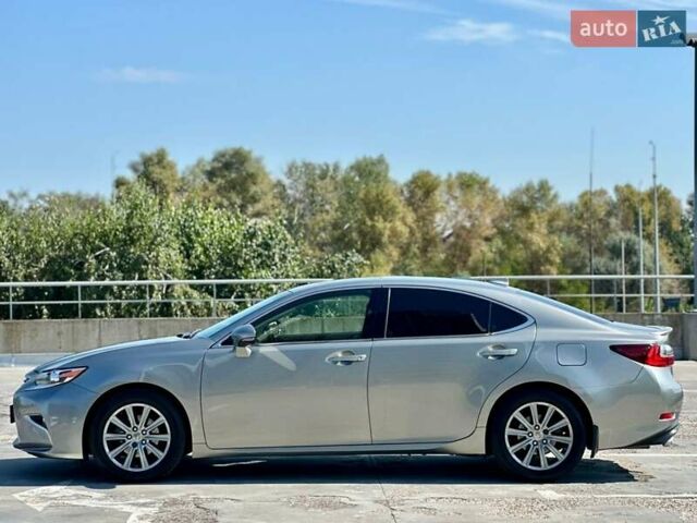 Лексус ЕС 2018 в Киеве на Automoto.ua Серый Лексус ЕС, объемом двигателя 2.49 л и пробегом 185 тыс. км за 24999 $, фото 12 на Automoto.ua