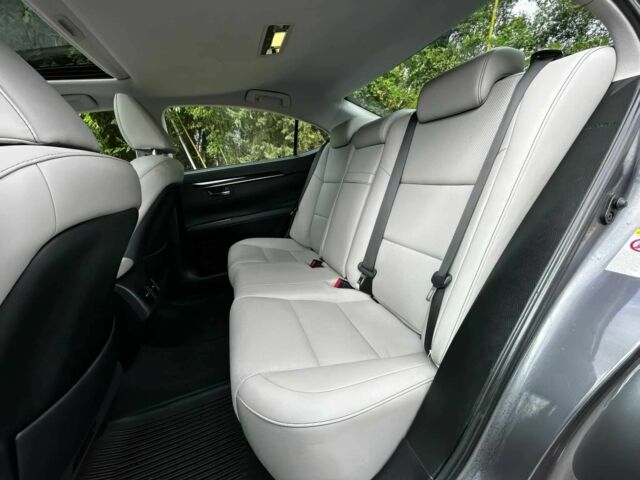 Серый Лексус ЕС, объемом двигателя 3.5 л и пробегом 30 тыс. км за 6500 $, фото 10 на Automoto.ua