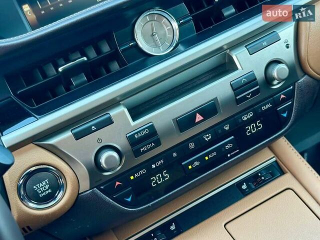 Лексус ЕС 2018 в Киеве на Automoto.ua Серый Лексус ЕС, объемом двигателя 2.49 л и пробегом 185 тыс. км за 24999 $, фото 39 на Automoto.ua