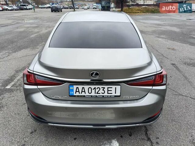 Серый Лексус ЕС, объемом двигателя 2.49 л и пробегом 192 тыс. км за 27500 $, фото 4 на Automoto.ua