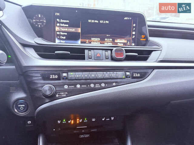 Серый Лексус ЕС, объемом двигателя 2.49 л и пробегом 98 тыс. км за 35500 $, фото 21 на Automoto.ua