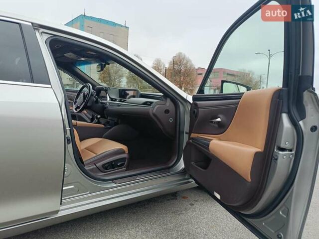 Серый Лексус ЕС, объемом двигателя 2.49 л и пробегом 192 тыс. км за 27500 $, фото 11 на Automoto.ua