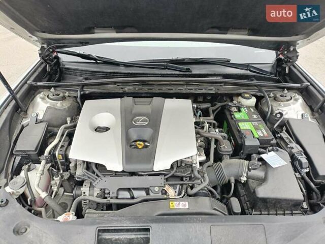 Серый Лексус ЕС, объемом двигателя 2.49 л и пробегом 192 тыс. км за 27500 $, фото 21 на Automoto.ua