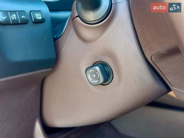 Лексус ЕС 2018 в Киеве на Automoto.ua Серый Лексус ЕС, объемом двигателя 2.49 л и пробегом 185 тыс. км за 24999 $, фото 29 на Automoto.ua