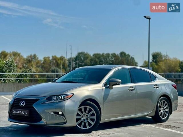 Лексус ЕС 2018 в Киеве на Automoto.ua Серый Лексус ЕС, объемом двигателя 2.49 л и пробегом 185 тыс. км за 24999 $, фото 5 на Automoto.ua