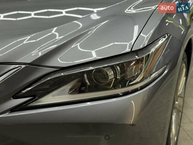 Серый Лексус ЕС, объемом двигателя 2.5 л и пробегом 114 тыс. км за 30500 $, фото 2 на Automoto.ua
