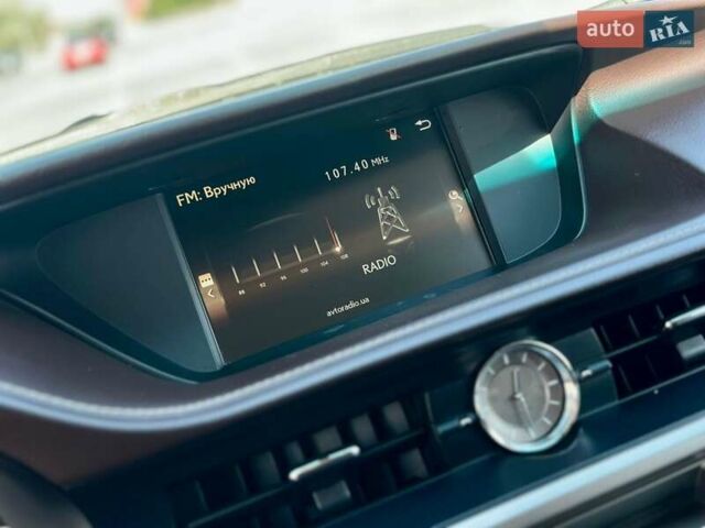 Лексус ЕС 2018 в Киеве на Automoto.ua Серый Лексус ЕС, объемом двигателя 2.49 л и пробегом 185 тыс. км за 24999 $, фото 48 на Automoto.ua