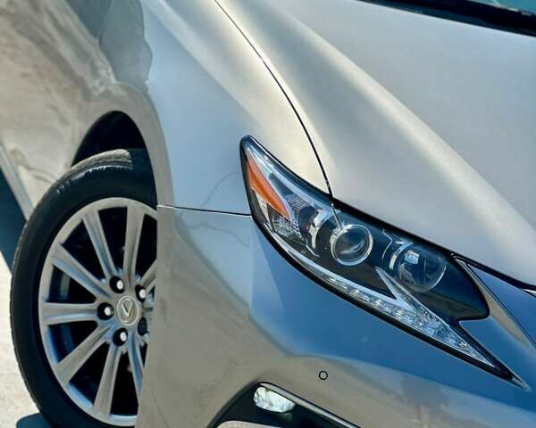 Лексус ЕС 2018 в Киеве на Automoto.ua Серый Лексус ЕС, объемом двигателя 2.49 л и пробегом 185 тыс. км за 24999 $, фото 23 на Automoto.ua