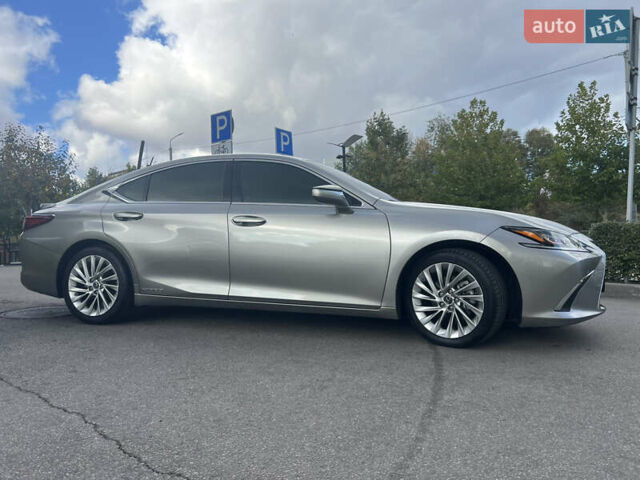 Лексус ЕС 2019 у Дніпро (Дніпропетровську) на Automoto.ua Сірий Лексус ЕС, об'ємом двигуна 2.49 л та пробігом 99 тис. км за 37200 $, фото 8 на Automoto.ua
