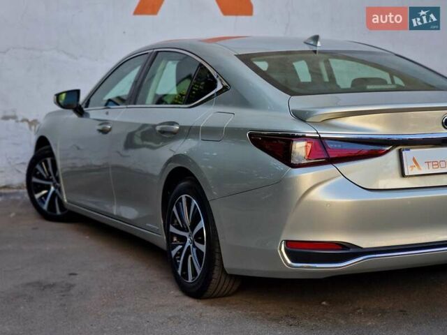 Лексус ЕС 2019 в Одессе на Automoto.ua Серый Лексус ЕС, объемом двигателя 2.49 л и пробегом 39 тыс. км за 39990 $, фото 28 на Automoto.ua
