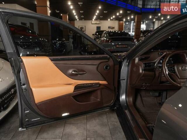 Сірий Лексус ЕС, об'ємом двигуна 2.49 л та пробігом 128 тис. км за 33700 $, фото 29 на Automoto.ua