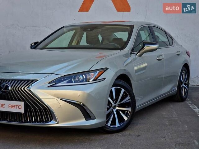Лексус ЕС 2019 в Одессе на Automoto.ua Серый Лексус ЕС, объемом двигателя 2.49 л и пробегом 39 тыс. км за 39990 $, фото 11 на Automoto.ua