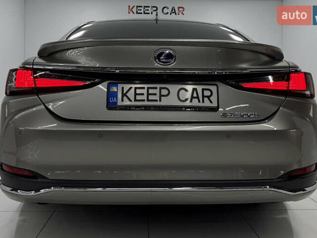 Лексус ЕС 2019 в Одессе на Automoto.ua Серый Лексус ЕС, объемом двигателя 2.49 л и пробегом 72 тыс. км за 33000 $, фото 15 на Automoto.ua